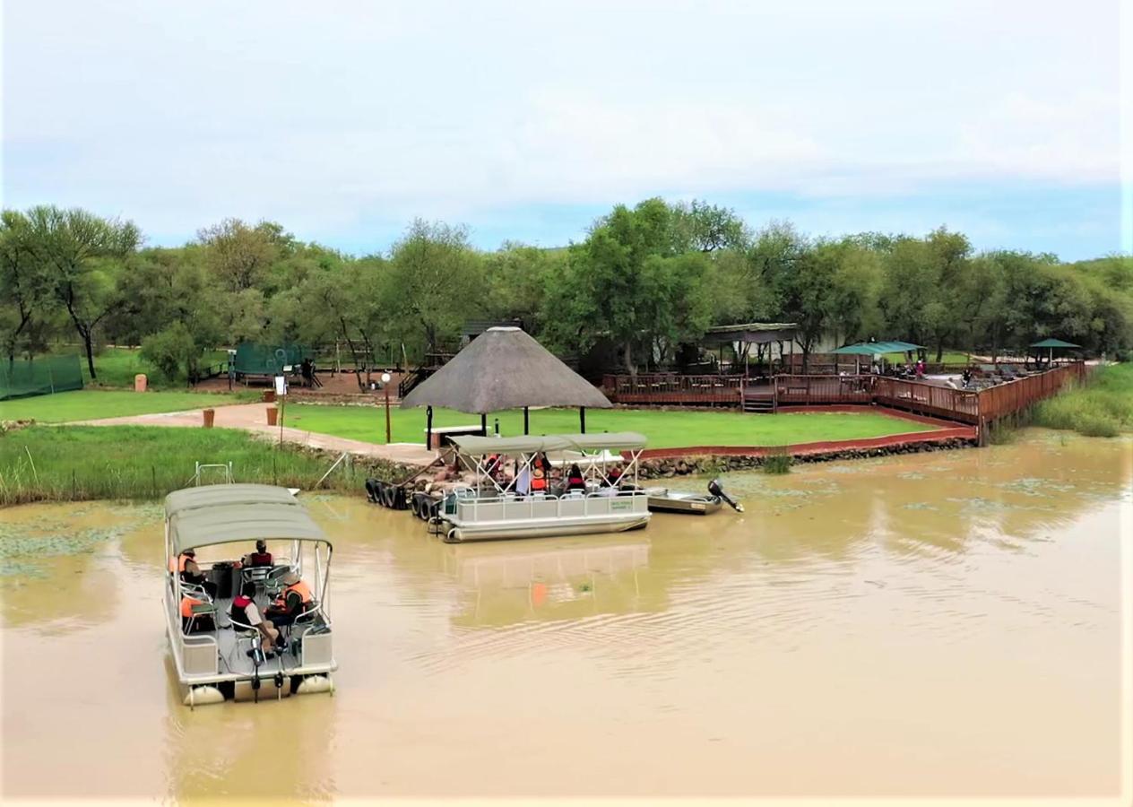 Crocodile Pools River Safaris Габороне Экстерьер фото